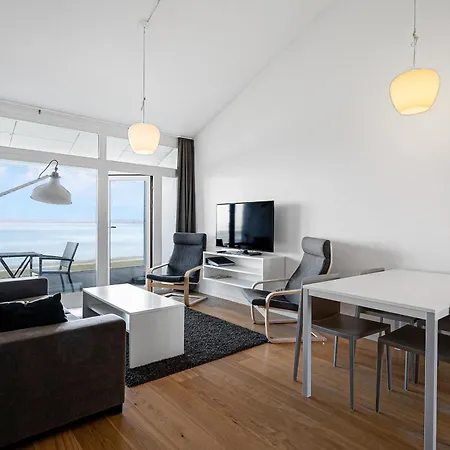 Bright 1st-floor Casa vacanze
